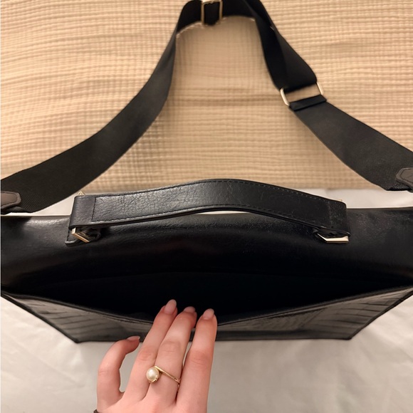 BEIS Black Croc-Embossed Laptop Bag - Picture 3 of 10